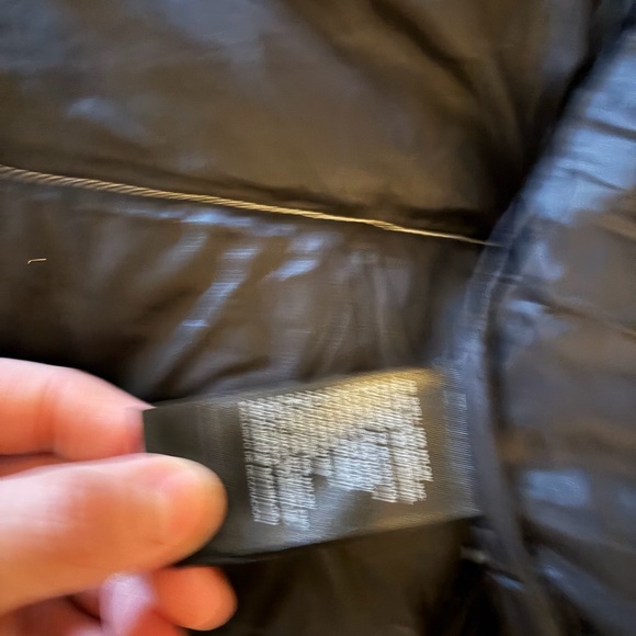 The North Face Nuptse Short Jacket - Picture 10 of 11